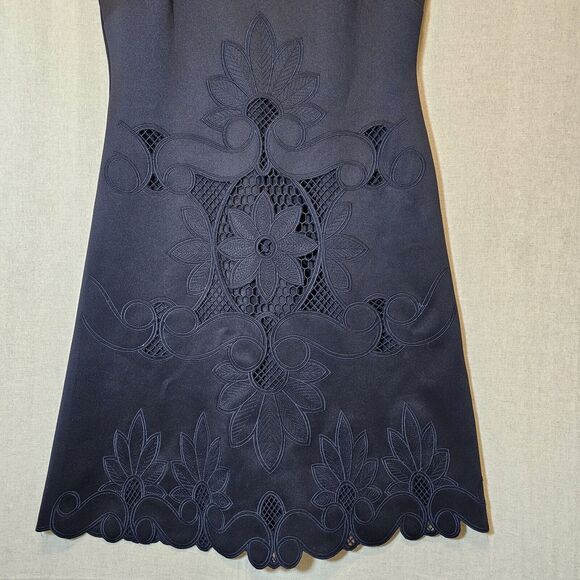 Tahari Bodycon Sheath Dress Size 10 Black Sleeveless Lace Cutouts Zippered Lined - Picture 2 of 10